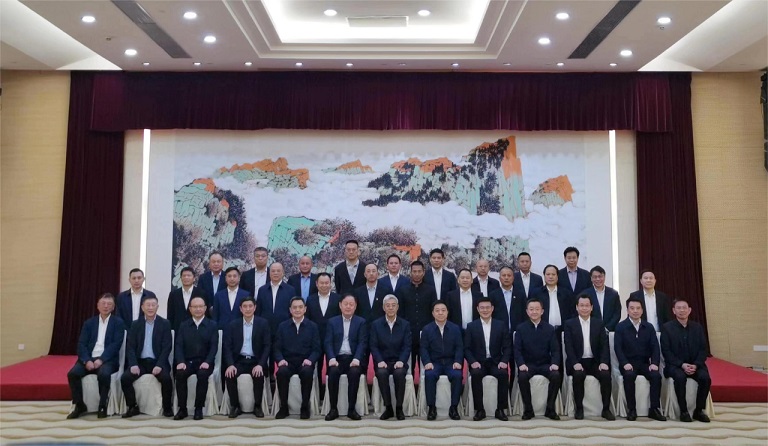 江西省委書記尹弘、省長葉建春會見方大集團(tuán)董事長熊建明等贛商代表